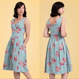 Emily & Fin 50s Lillian Floating Daisies Dress